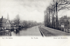 8606 Gezicht vanaf de Vechtbrug op de Vecht en de dorpskom van Breukelen uit het zuiden, met rechts het Zandpad.